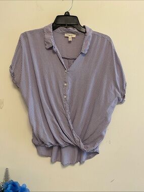 Lightweight Blue-Striped Wrap Hem Women's Blouse - COMO BLU